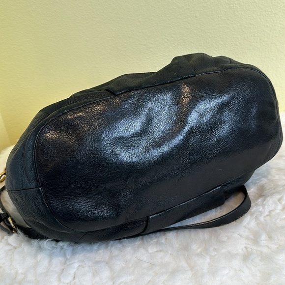 💯Authentic Prada Soft Black Leather Handbag🍀 - Picture 4 of 16